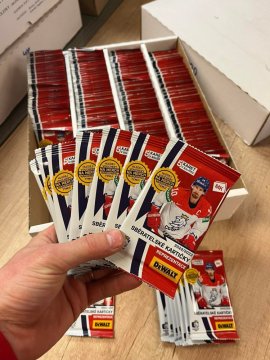 DEWALT Limited Trading Card Series