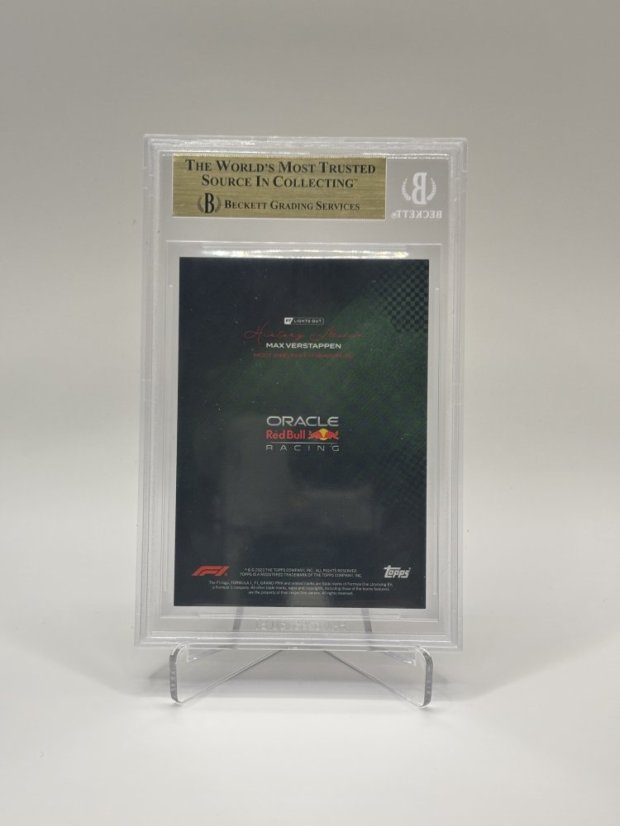 2022/23 Beckkett 9.5 Topps Formula 1 Light Out Max Verstappen (0019349257)