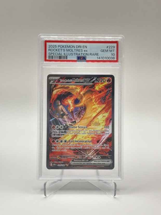 2025 PSA 10 Pokémon Team Rocket´s Moltres ex